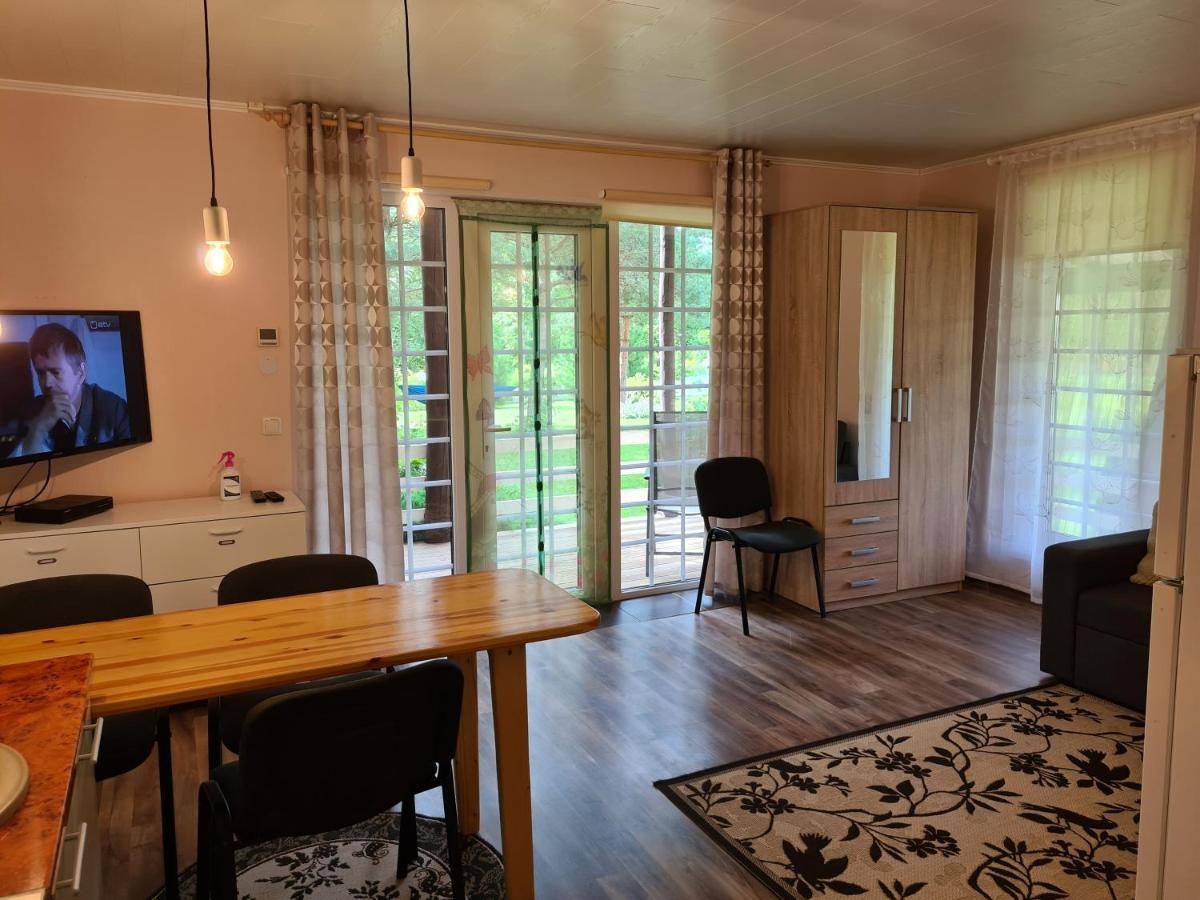 Mustvee Creek Cottage מראה חיצוני תמונה